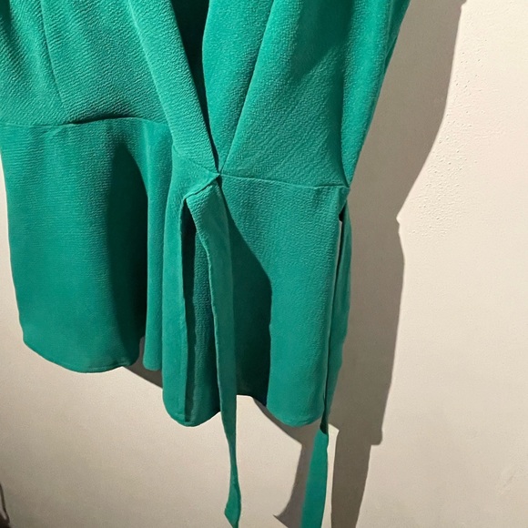 Monteau Green Short-Sleeve Blouse with Tie - Picture 4 of 5